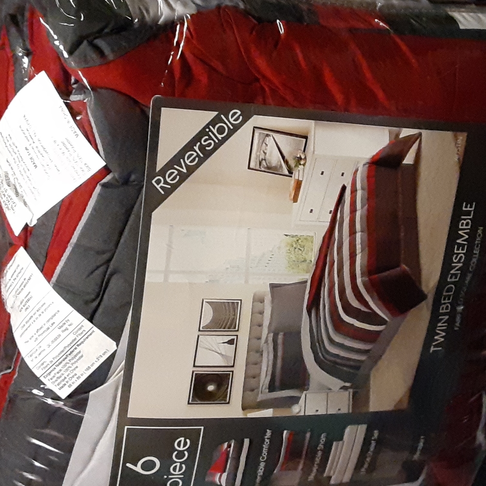 6 piece twin bed ensemble